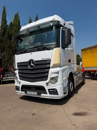 Tractora Mercedes-Benz Actros