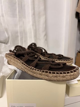 Sandalias Pitusas de cuerdas marrones