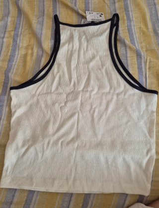 Top Bershka Blanco Talla L