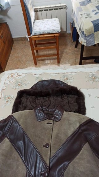 Chaqueta de ante y piel marrón/beige