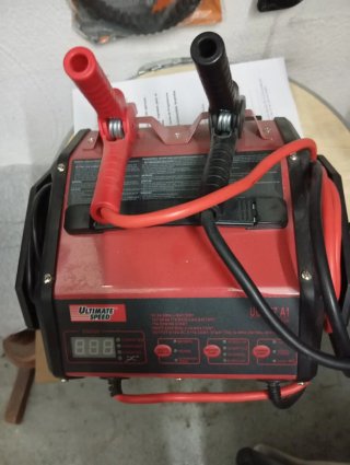 Cargador Batería Coche y Moto UL 7 A1