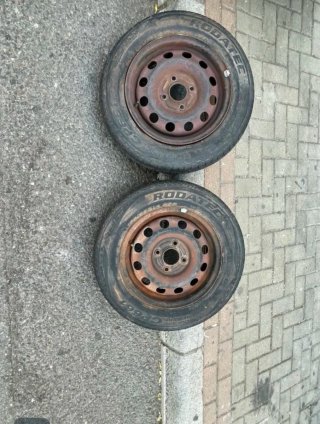 Llantas (solo llantas ) Ford Focus MK1 (2 unidades