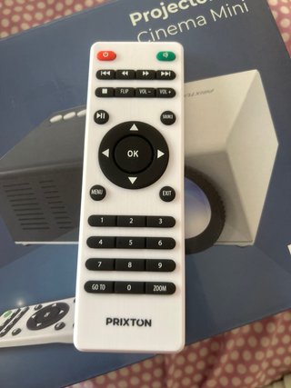 Proyector Mini PRIXTON Cinema Mini + Mando