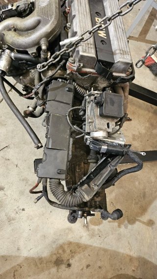 Motor BMW E36 318is M42