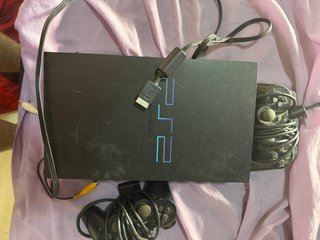 PlayStation 2 con 2 mandos