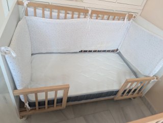 Cuna Colecho Unami 3x1 Convertible + Ruedas