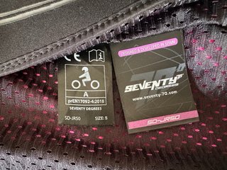 Chaqueta Seventy Degrees SD-JR50 Negra/Rosa