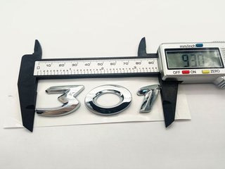 EMBLEMA TRASERO LETRAS 301 PEUGEOT CROMADO