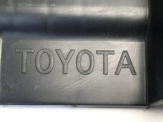 Refuerzo paragolpes delantero Toyota Auris 150