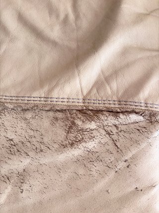 Divano angolare beige in pelle