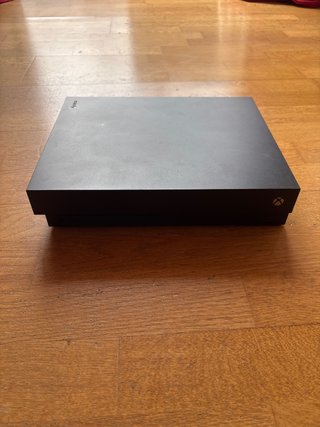Xbox One X Negra