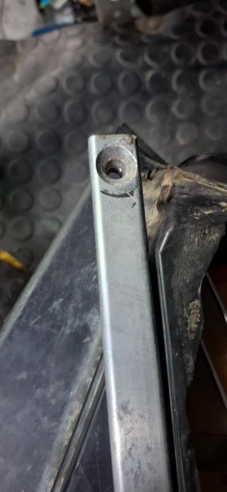 Subchasis Caja Filtro KTM SX 85 06