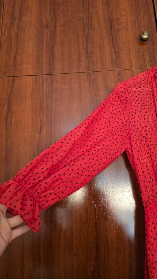 Vestido Zara rojo lunares negros manga 3/4