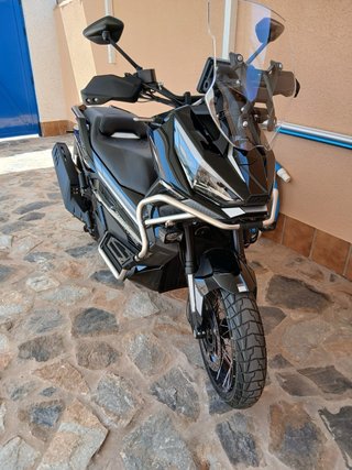 OFERTA!!      Moto Zontes 368G
