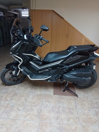 OFERTA!!      Moto Zontes 368G