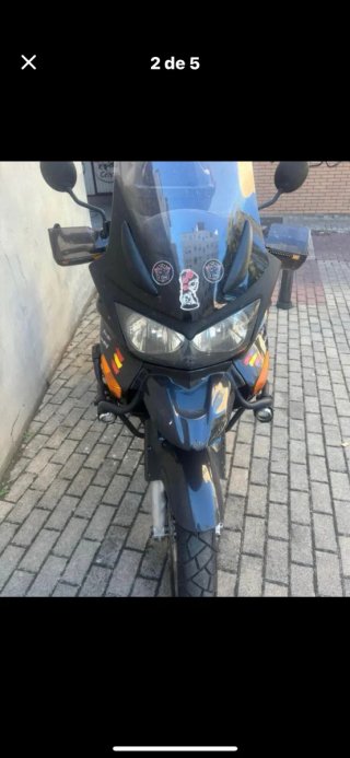 Honda Varadero Negra Adventure.