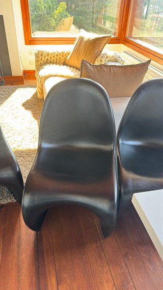 3 Sillas Panton Negras Diseño Icónico