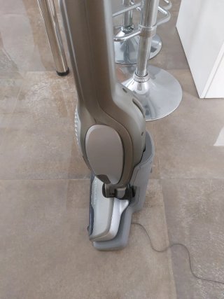 Aspirador Escoba Electrolux ErgoRapido