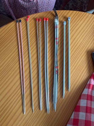 Juego de agujas de tejer