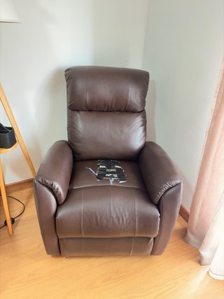 Divano relax in pelle marrone