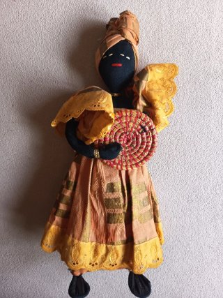 Muñeca Artesanal Africana