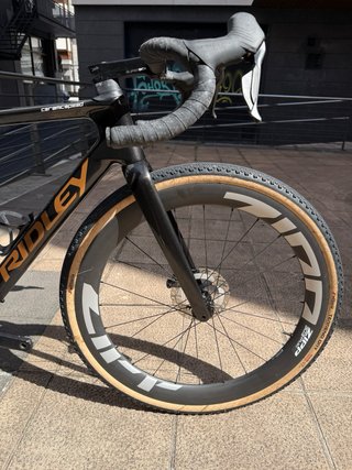 Bicicleta gravel Ridley ASTR Di2