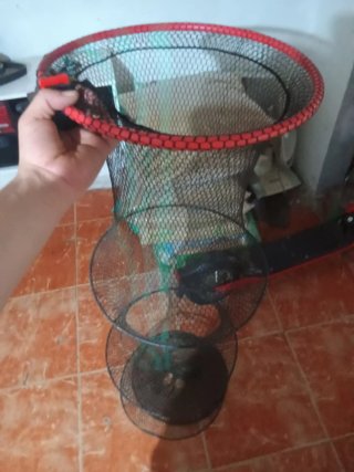 Red de pesca plegable como nueva
