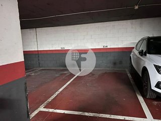 Garaje en venta en Eixample - Sant Oleguer en Sabadell