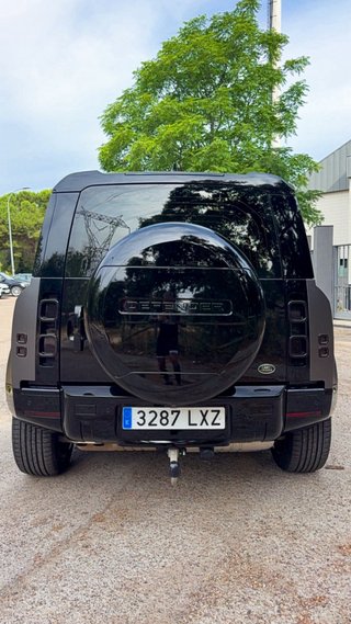 Land Rover Defender 2022
