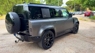 Land Rover Defender 2022