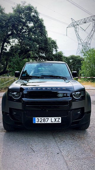 Land Rover Defender 2022