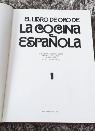 El Libro de oro de la cocina española