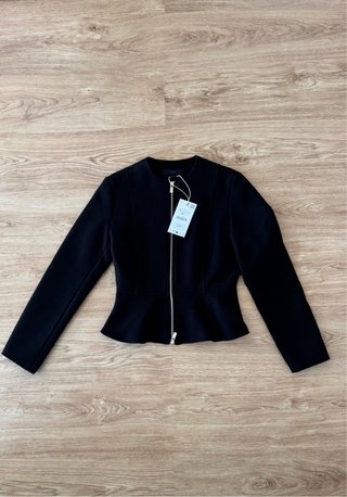 Zara Chaqueta Corta Negra Talla S
