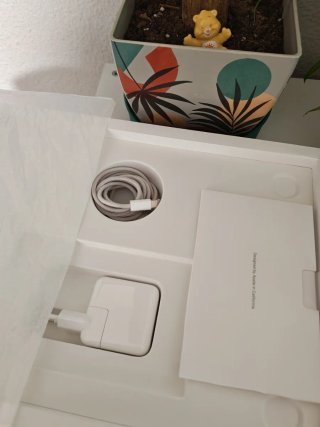 MacBook Air 15 M3 8/256 COMO NUEVO!