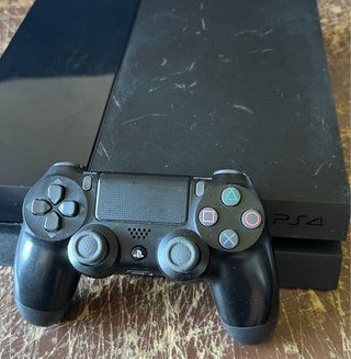 PS4 500GB CUH-1116A + DualShock 4 V2