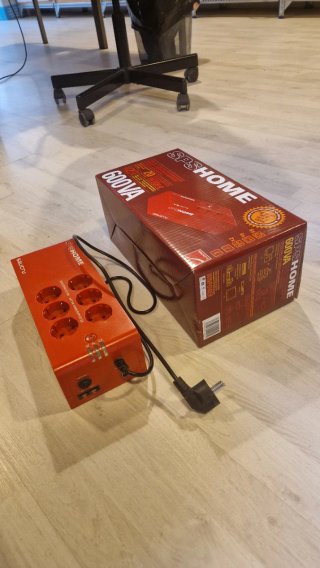 SAI Salicru SPS Home 600VA (bateria a renovar)