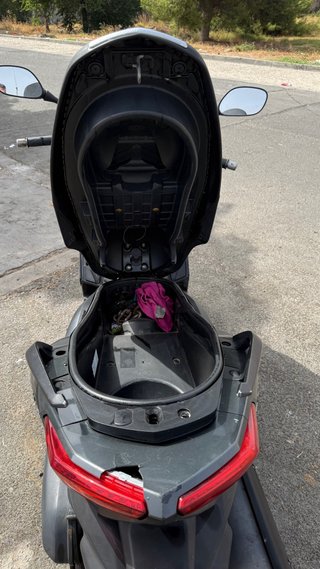 YAMAHA XMAX 125cc Scooter Negro