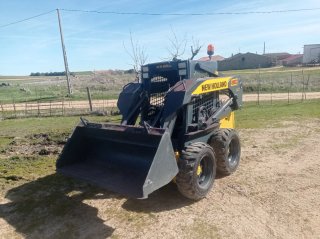 Minicargadora New Holland 150 LS