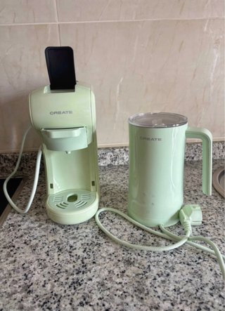 Cafetera Create + Espumador Leche