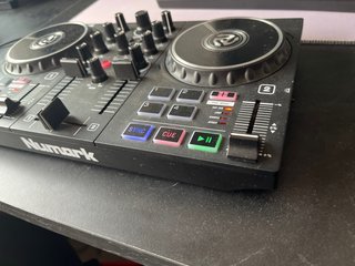 Numark Party Mix DJ Controller