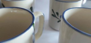 Juego 4 tazas cerámica vintage flores azules