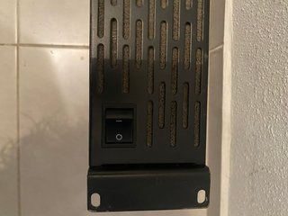 Amplificador Behringer Negro