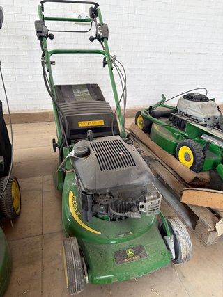 Cortacésped John Deere R43RVE