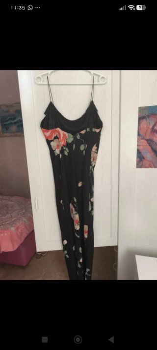 Vestido floral negro