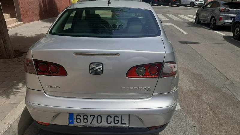 SEAT Cordoba 2004 itv hasta marzo 2027 - foto 1
