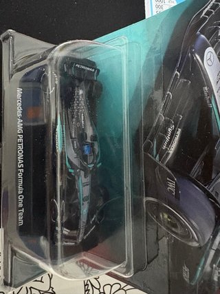 Hotwheels Mercedes-AMG Petronas Formula 1 2025