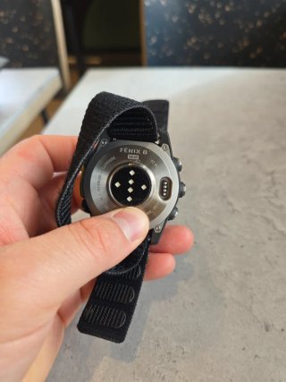 Garmin Fenix 8 Solar Edición Joyería