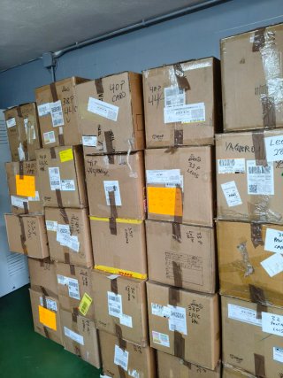 Lote 2200 vaqueros marca nuevos