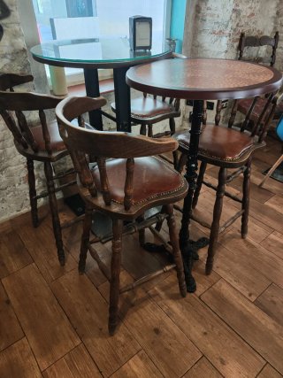 Mesa y Sillas Bar Estilo Industrial Vintage