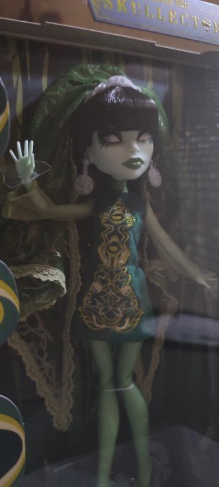 Monster High Skullector Scarah Screams Muñeca